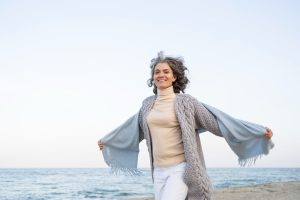 Menopausia y Jovialidad: ¡Toma Las Riendas y Siéntete Más Viva Que Nunca!
